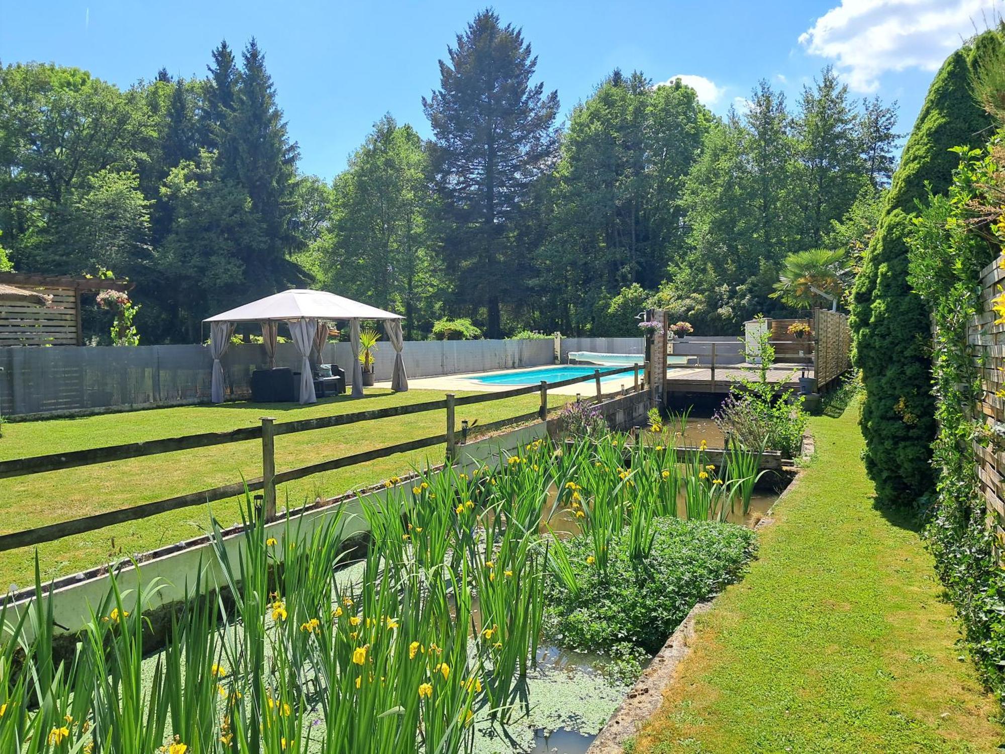 Moulin Du Pommier Glamping & Camping Saulgond Zewnętrze zdjęcie
